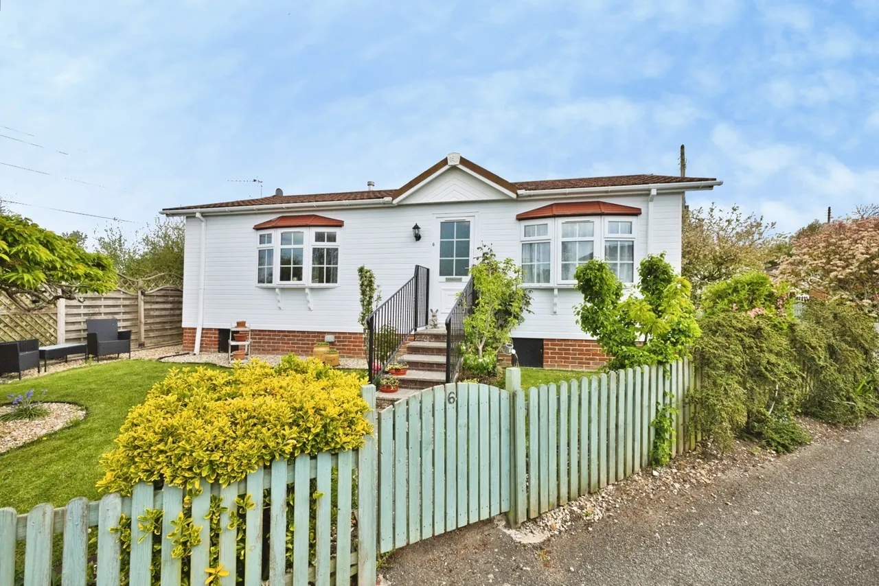 2 bed mobile home for sale, College Close, Langport, TA10