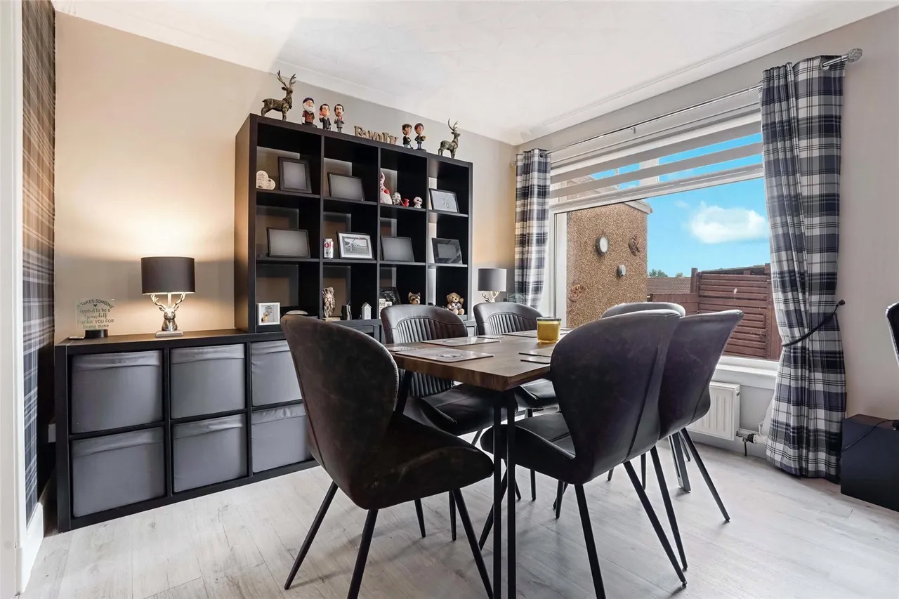 Lenzie Avenue, Deans, EH54, photo 5