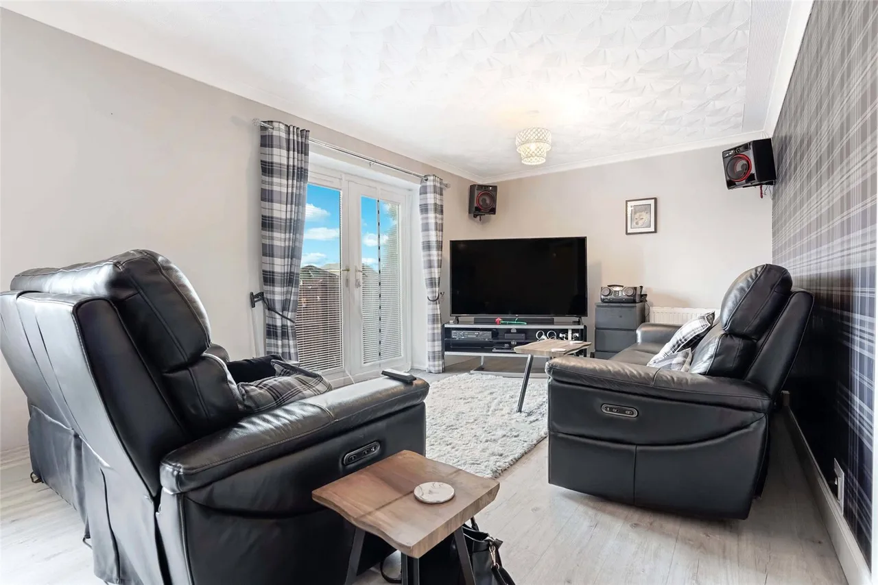 Lenzie Avenue, Deans, EH54, photo 2