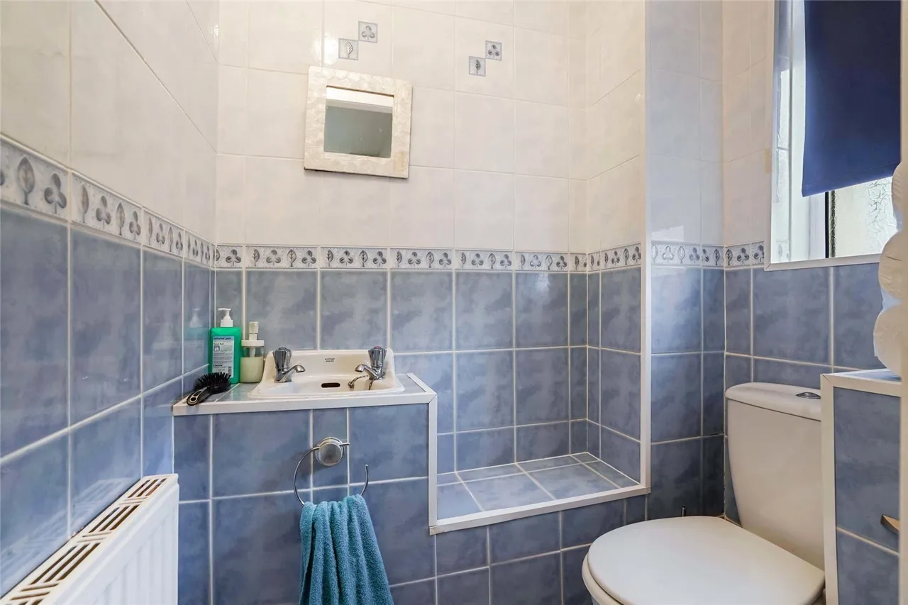 Lenzie Avenue, Deans, EH54, photo 8