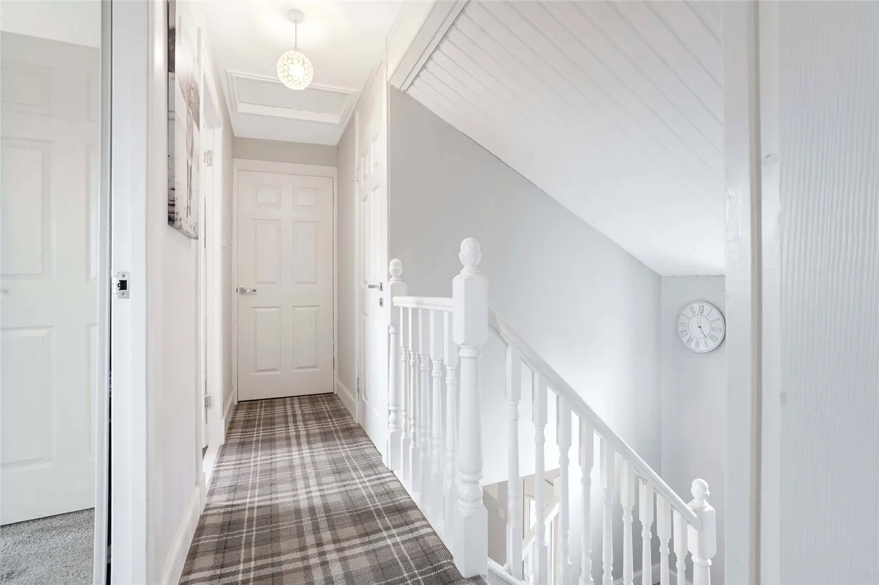 Lenzie Avenue, Deans, EH54, photo 11