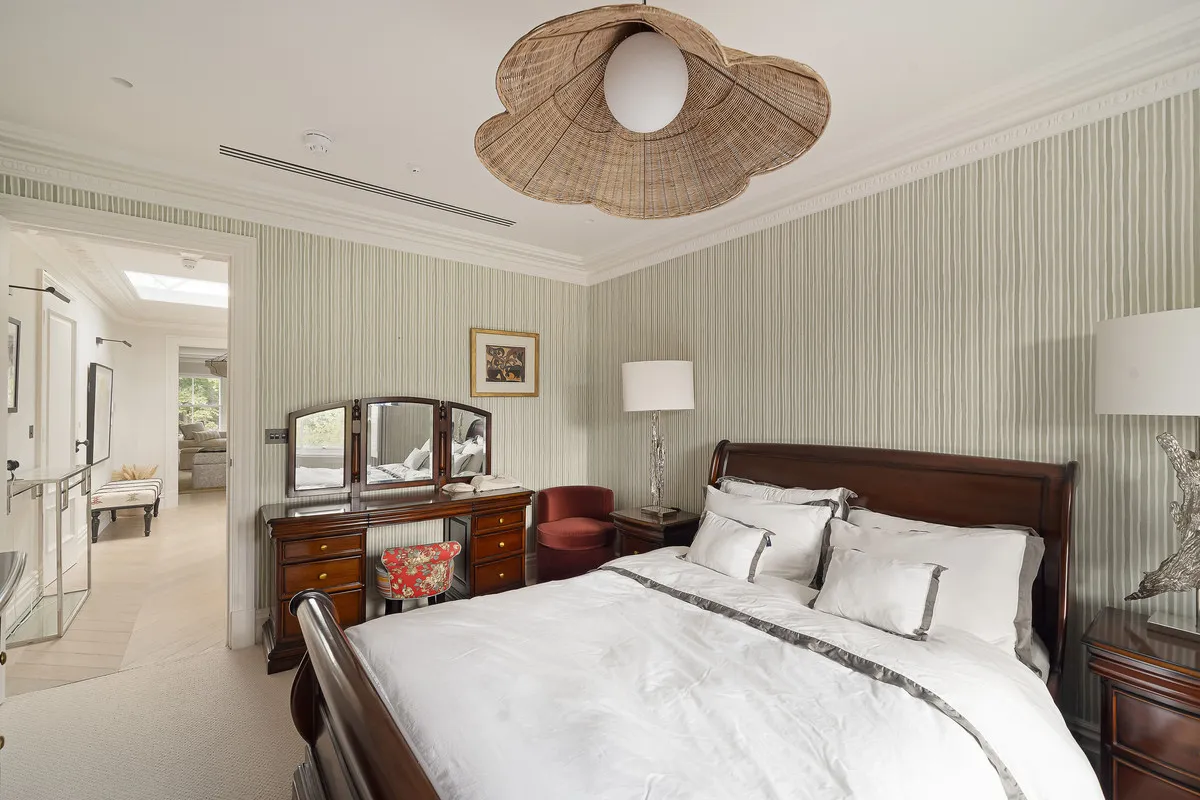 Willoughby Road, Richmond Riverside, TW1, photo 25
