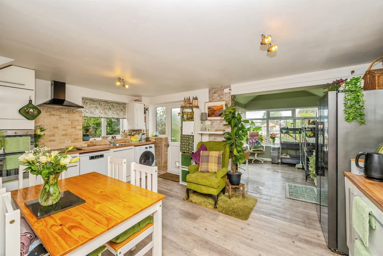 Kingsmuir Road, Mickleover, DE3, photo 2