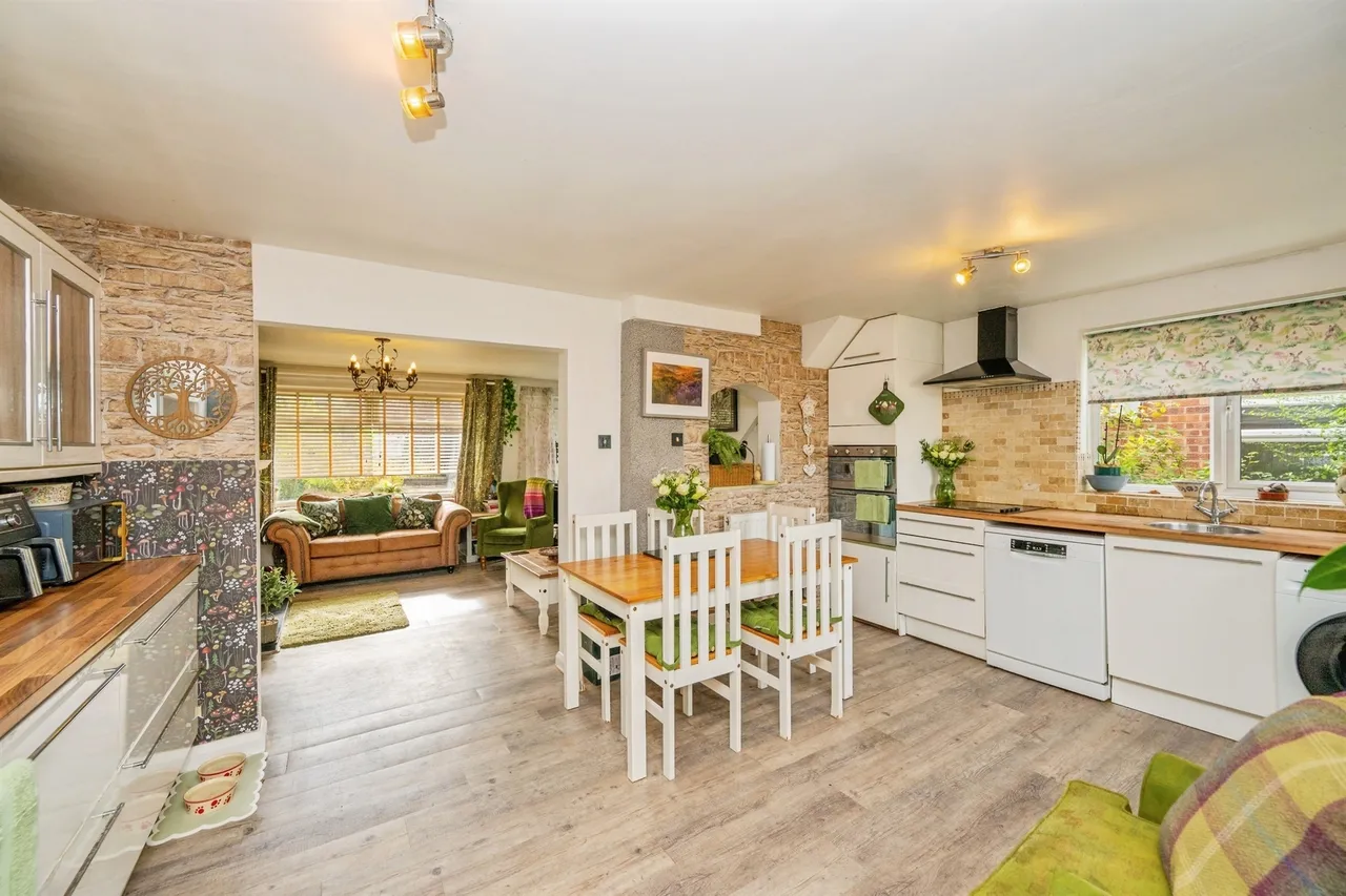 Kingsmuir Road, Mickleover, DE3, photo 3