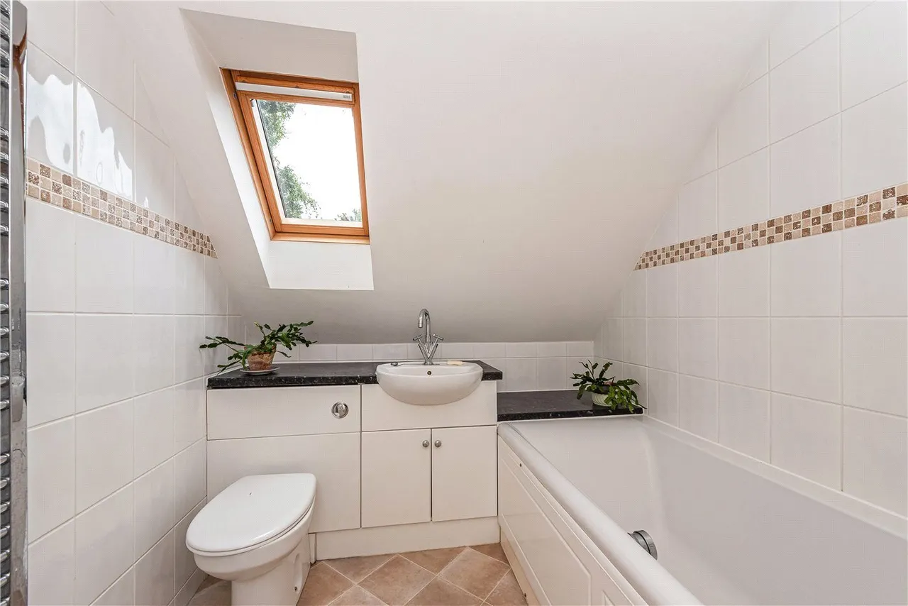 West Street, Rogate, GU31, photo 13
