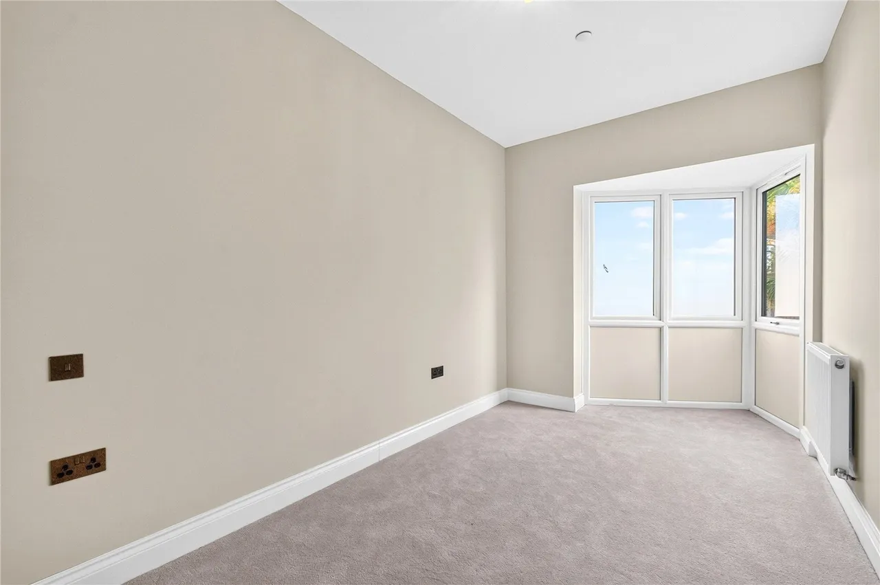 Hythe Road, Thornton Heath, CR7, photo 21