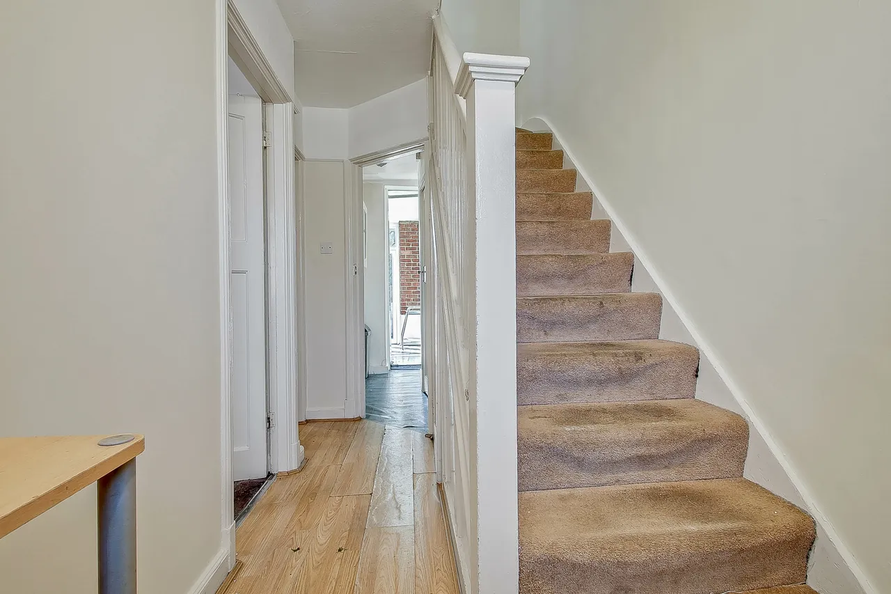 Meadway, Surbiton, KT5, photo 4