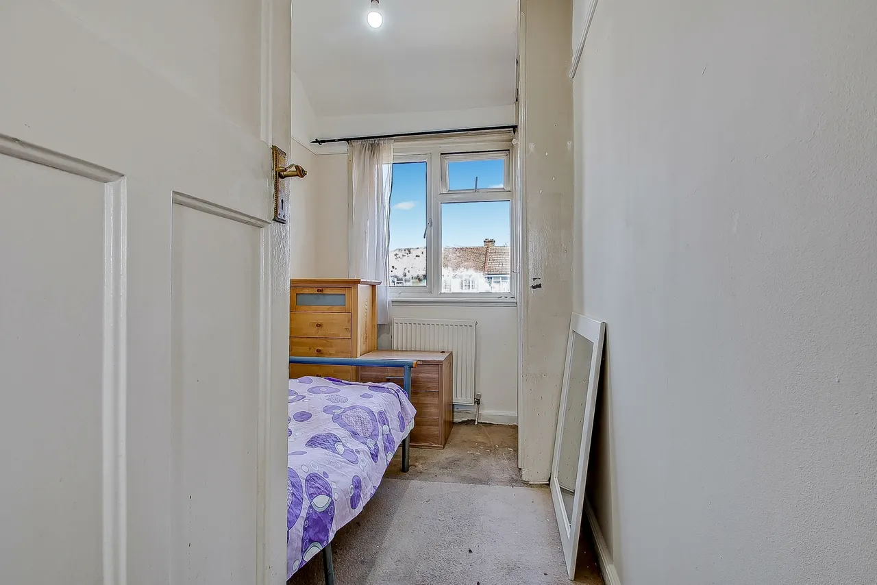 Meadway, Surbiton, KT5, photo 10