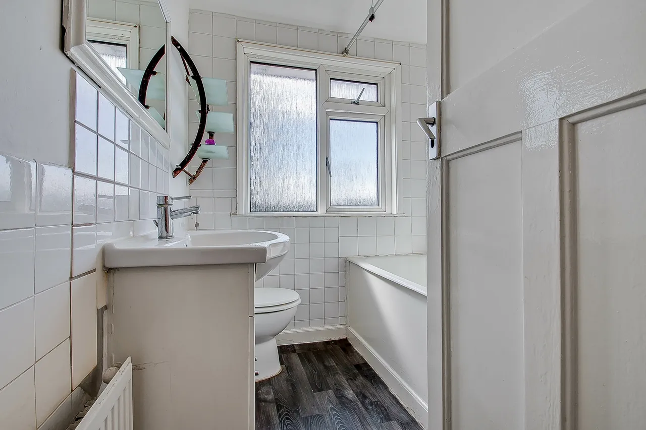 Meadway, Surbiton, KT5, photo 7