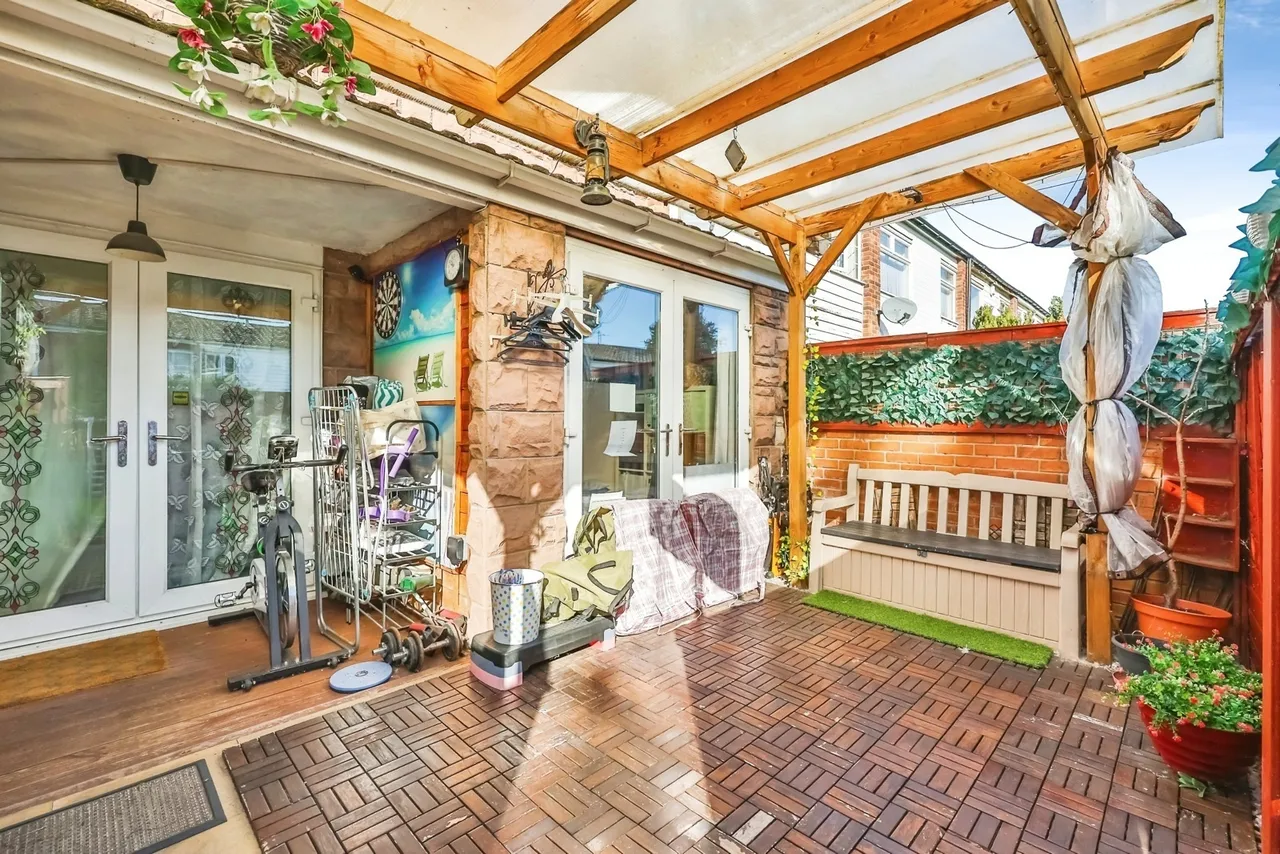 Newmarket Road, NG6, photo 19