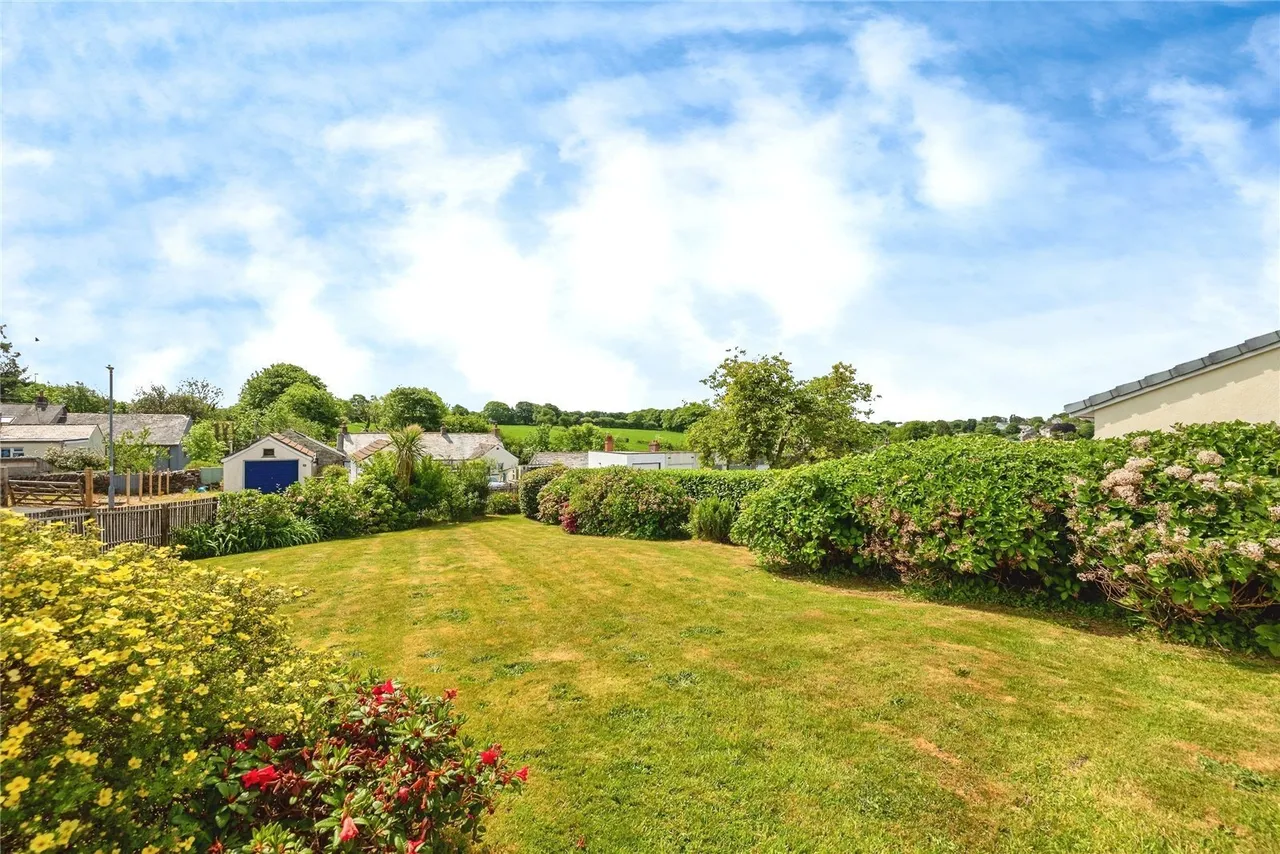 Sunnyside Meadow, Camelford, PL32, photo 2