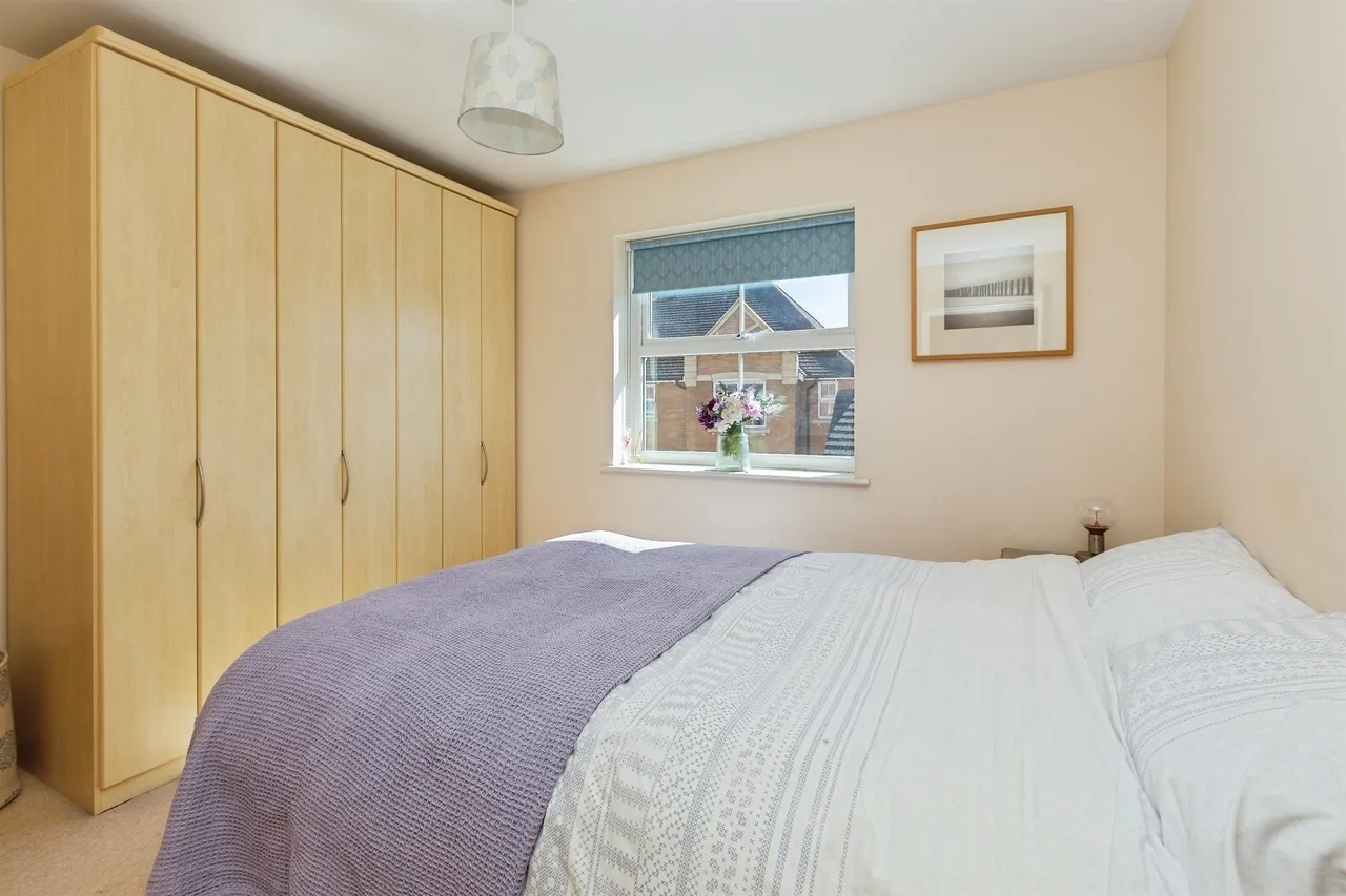 Juniper Drive, Weston Turville, HP22, photo 7