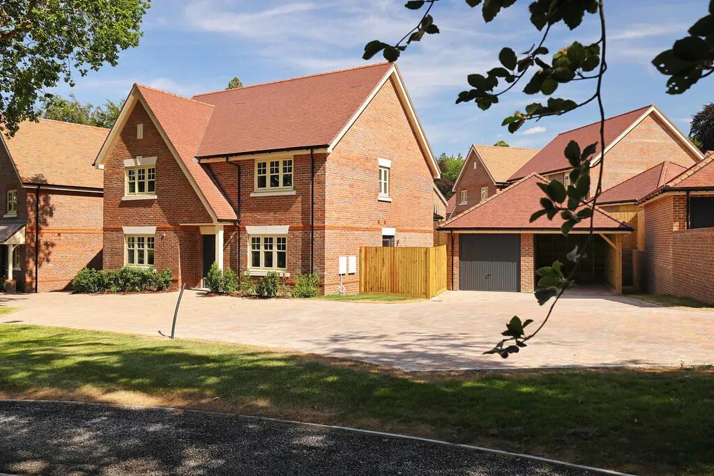Headley Chase, Epsom, KT18, photo 19