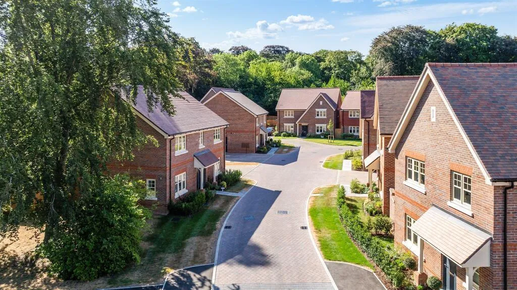 Headley Chase, Epsom, KT18, photo 20