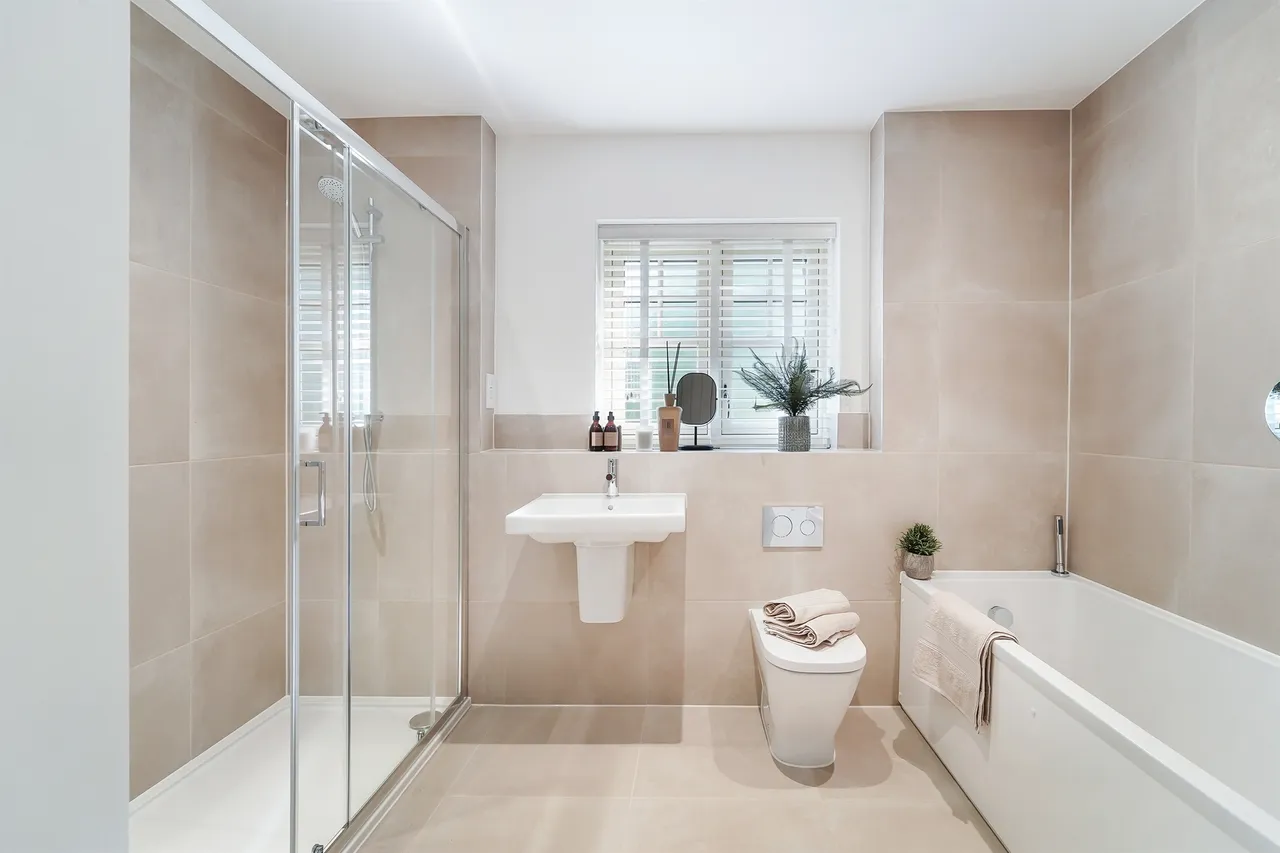 Headley Chase, Epsom, KT18, photo 6