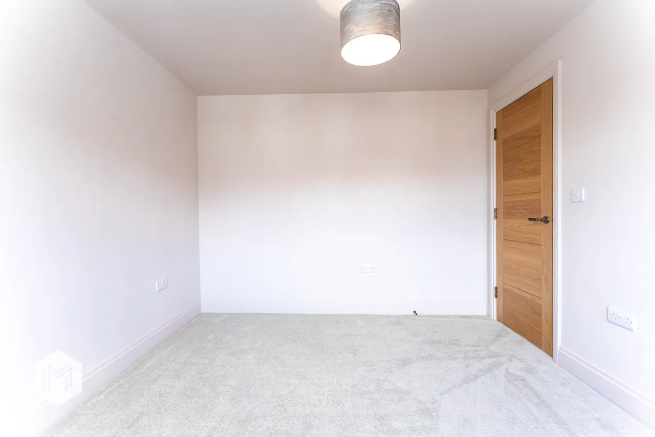 Taywood Road, Bolton, BL3 4SJ, photo 18