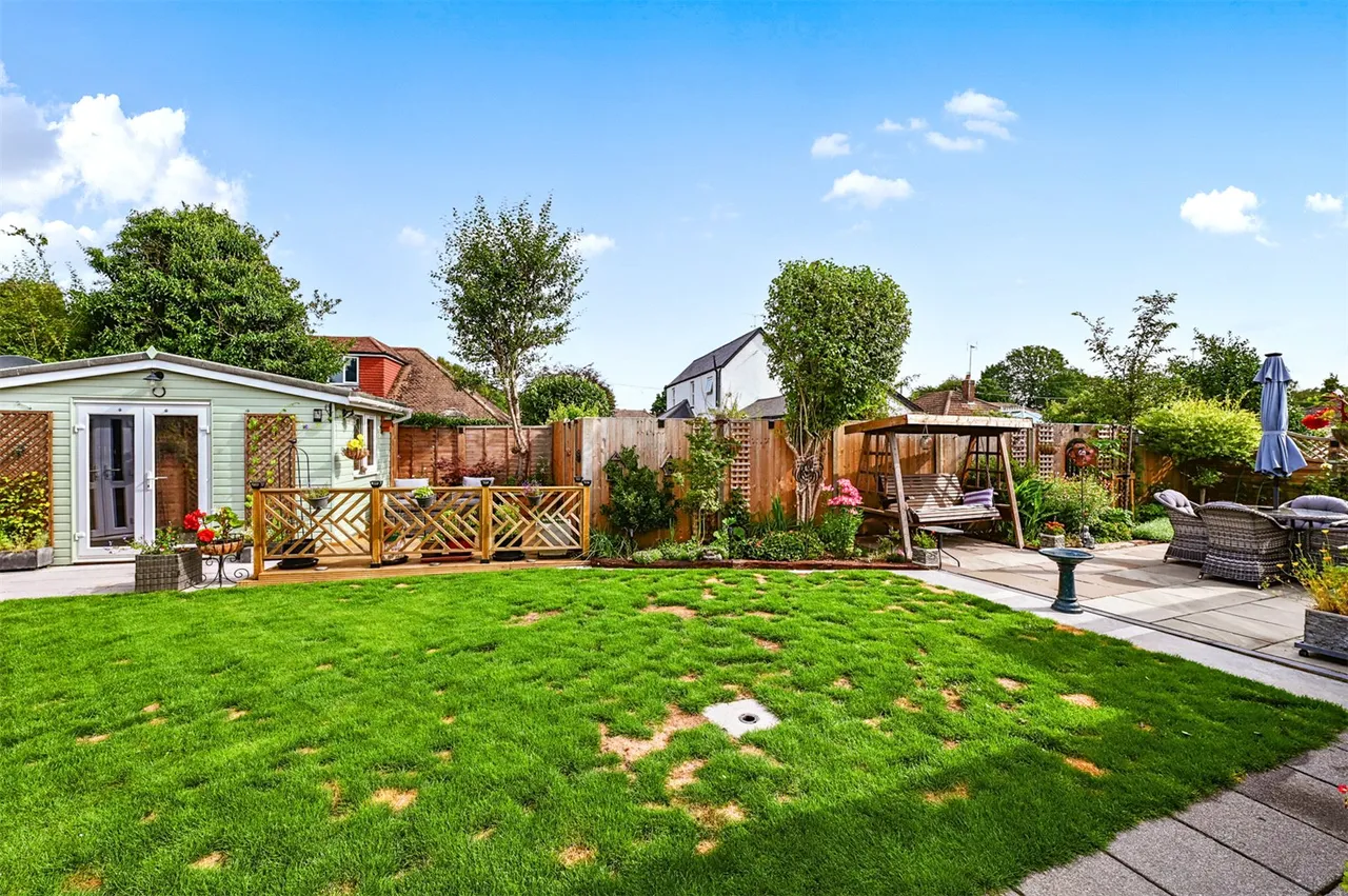Waverley Drive, Ash Vale, Guildford, Surrey, GU12 5JW, photo 12