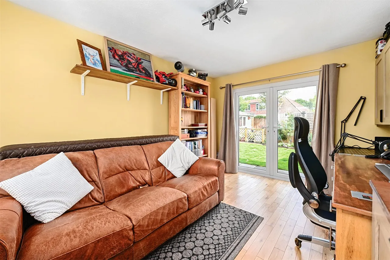 Waverley Drive, Ash Vale, Guildford, Surrey, GU12 5JW, photo 5