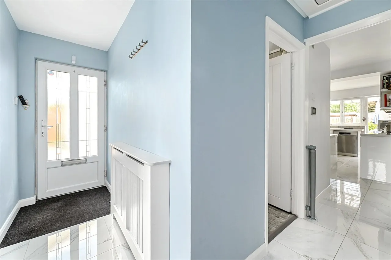 Waverley Drive, Ash Vale, Guildford, Surrey, GU12 5JW, photo 11