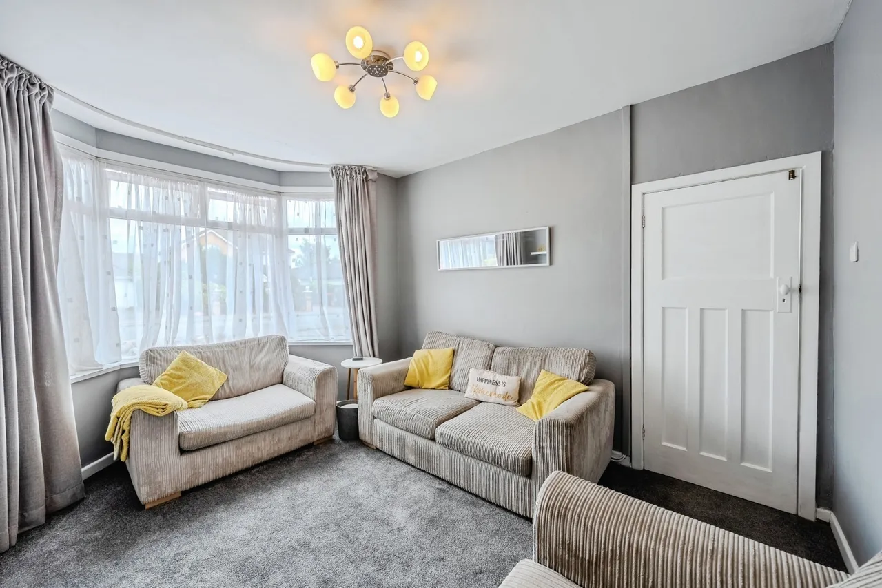 Catsash Road, Newport, Gwent, NP18, photo 3