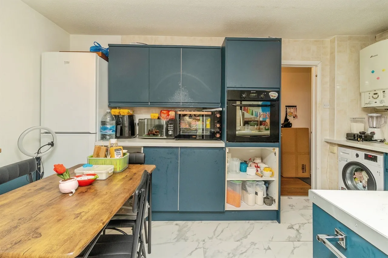Pilgrims Close, Harlington, LU5, photo 23