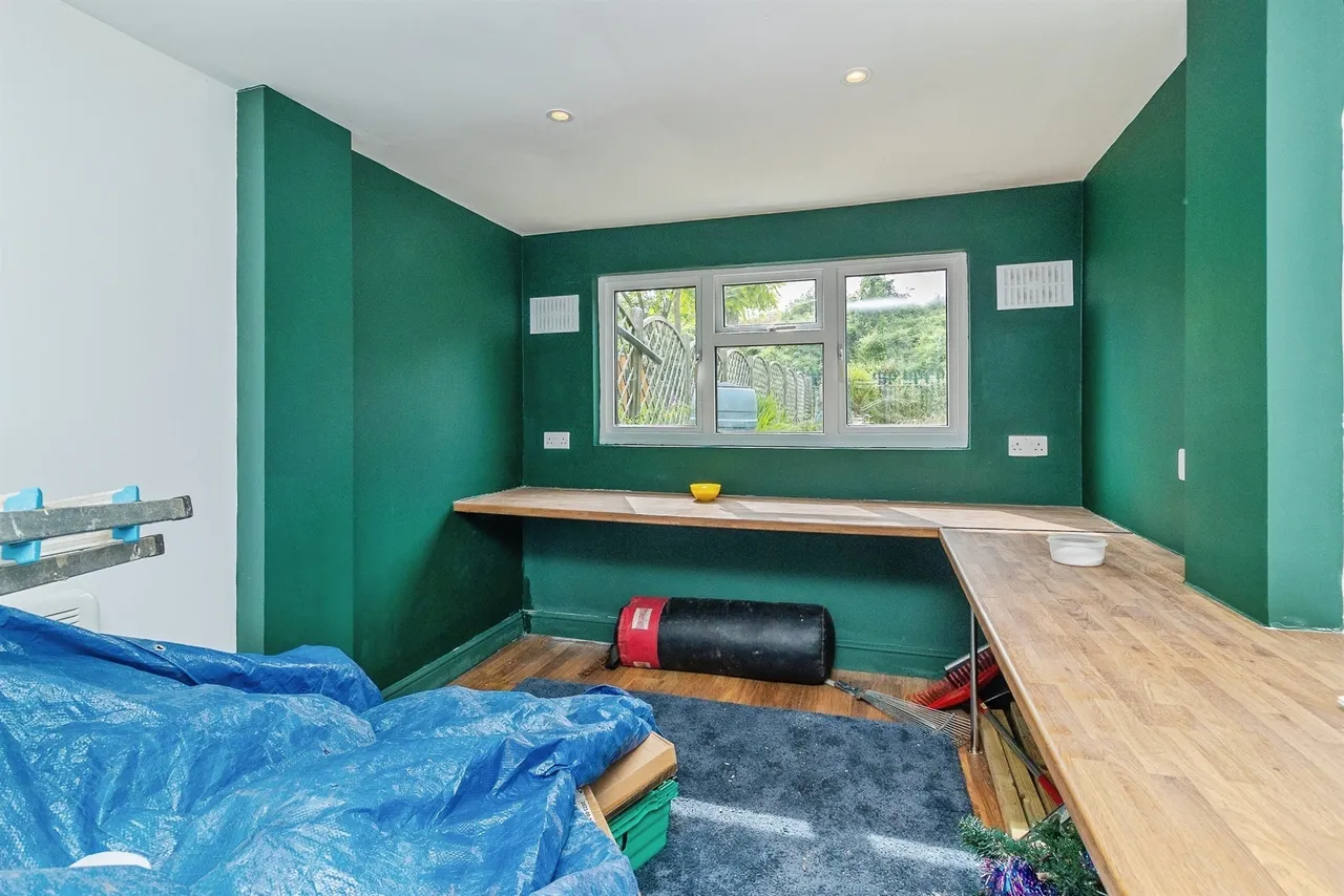 Pilgrims Close, Harlington, LU5, photo 15