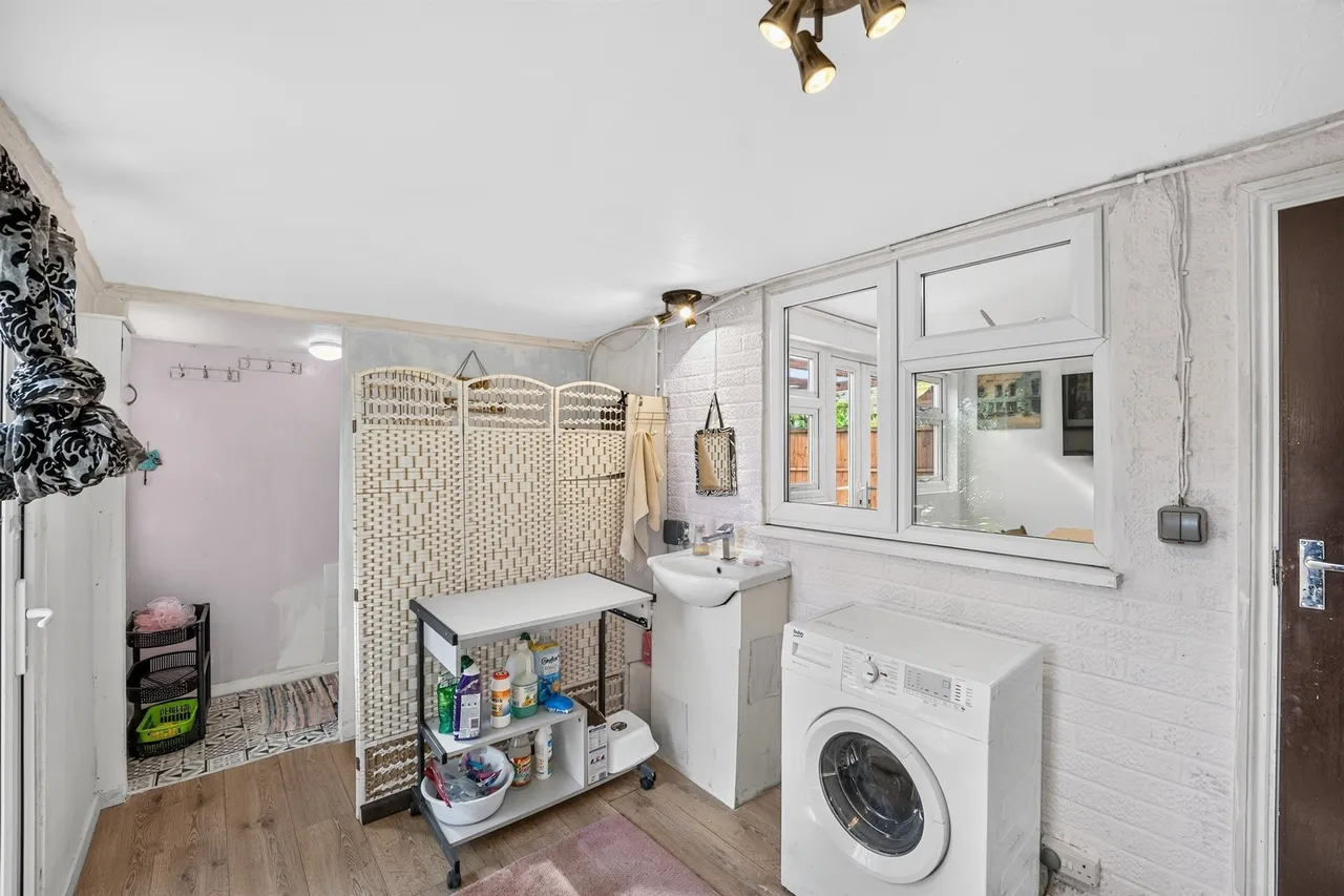 Chester Gardens, Morden, photo 12