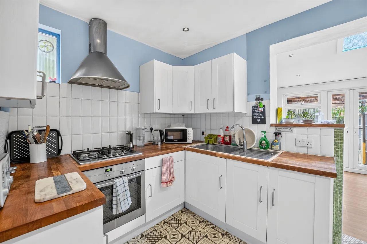Chester Gardens, Morden, photo 7