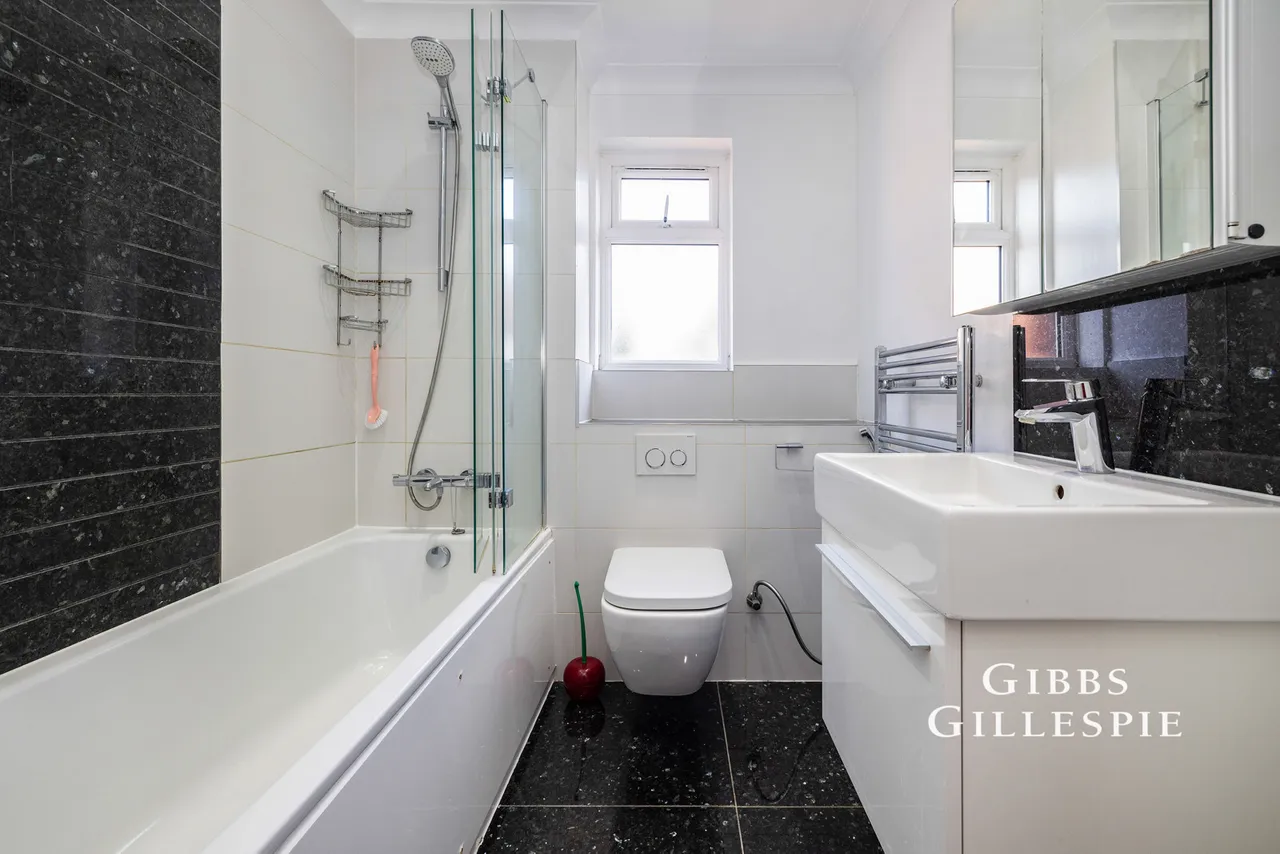 Baycroft Close, Pinner Fees Apply, HA5, photo 9