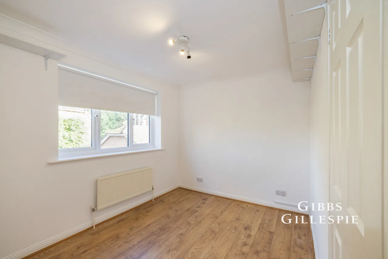 Baycroft Close, Pinner Fees Apply, HA5, photo 13