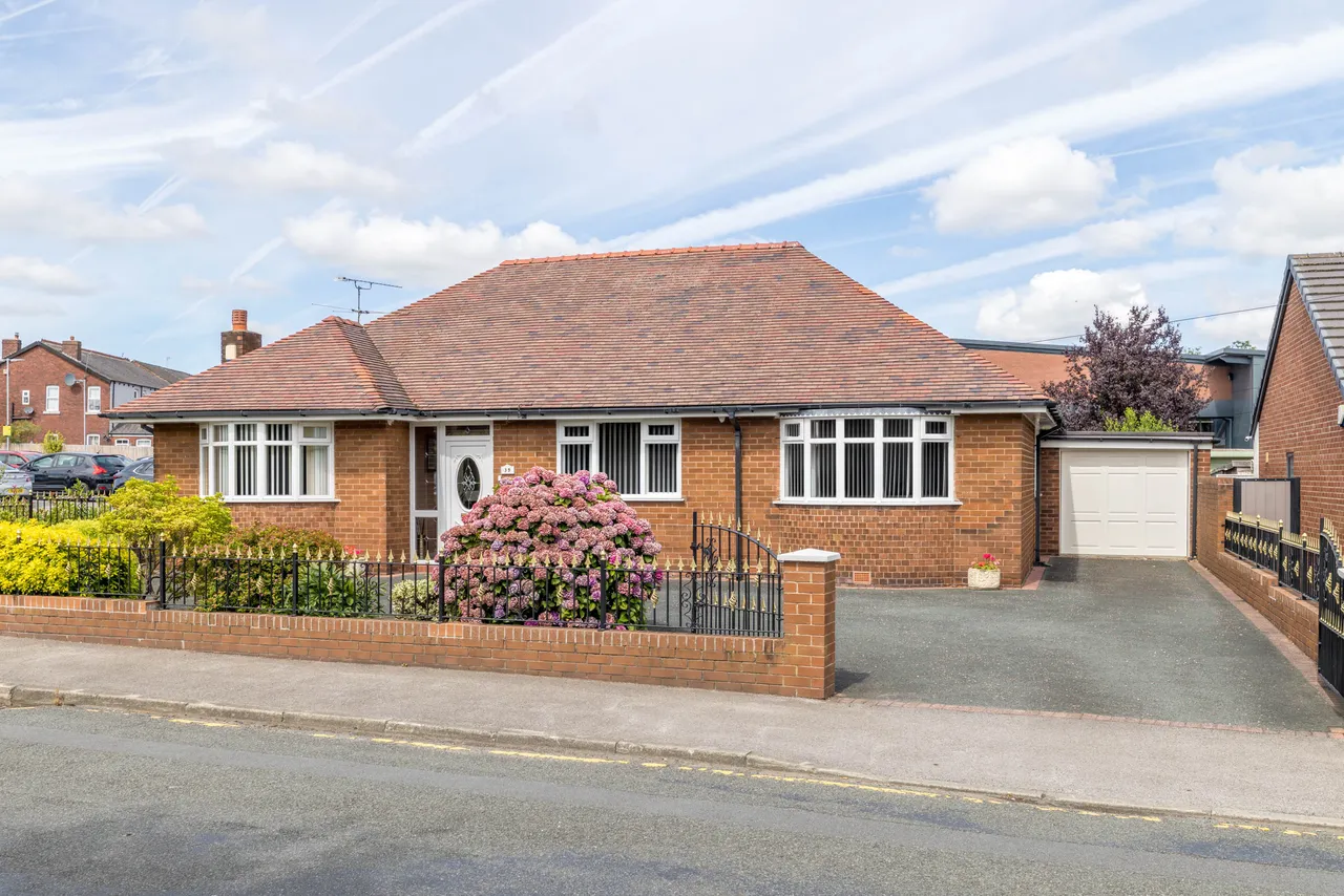 Nicol Road, Ashton-In-Makerfield, WN4, photo 3