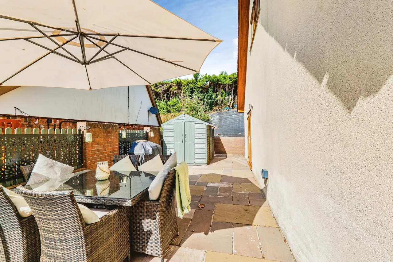 Griffin Rise, Treharris, CF46, photo 36