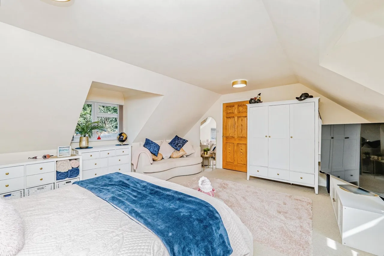 Griffin Rise, Treharris, CF46, photo 28
