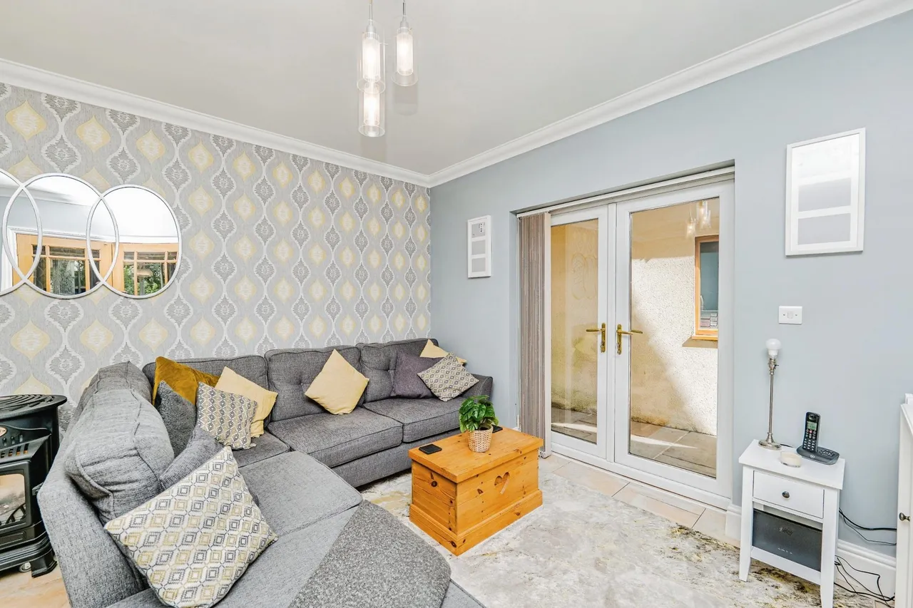 Griffin Rise, Treharris, CF46, photo 10