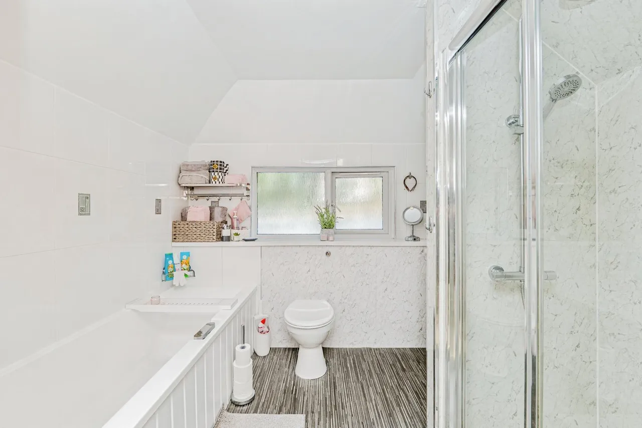 Griffin Rise, Treharris, CF46, photo 29