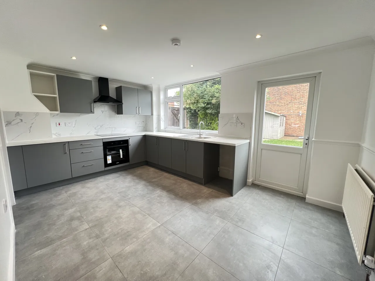 Altham Grove, Harlow, CM20, photo 2