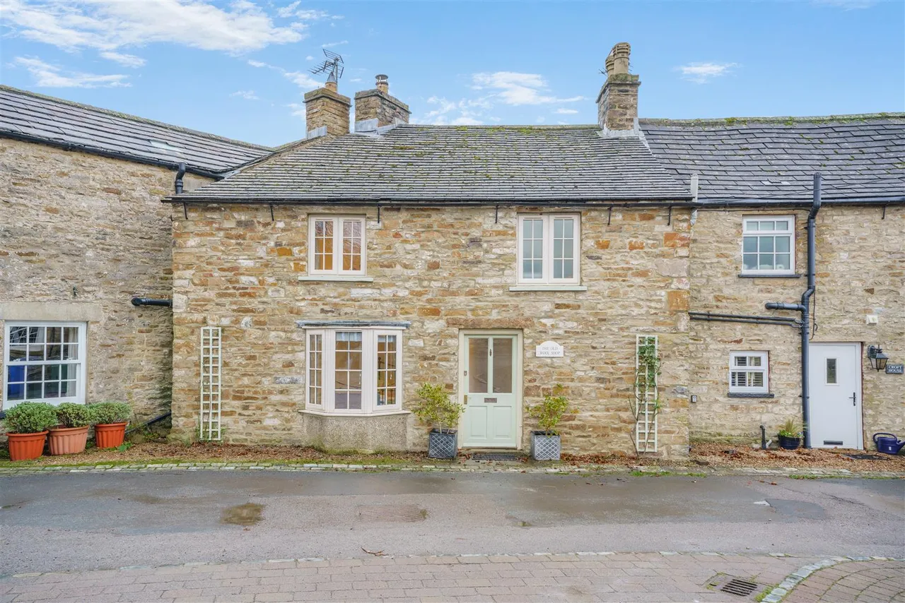 3 bed house for sale, The Old Wool Shop, Redmire