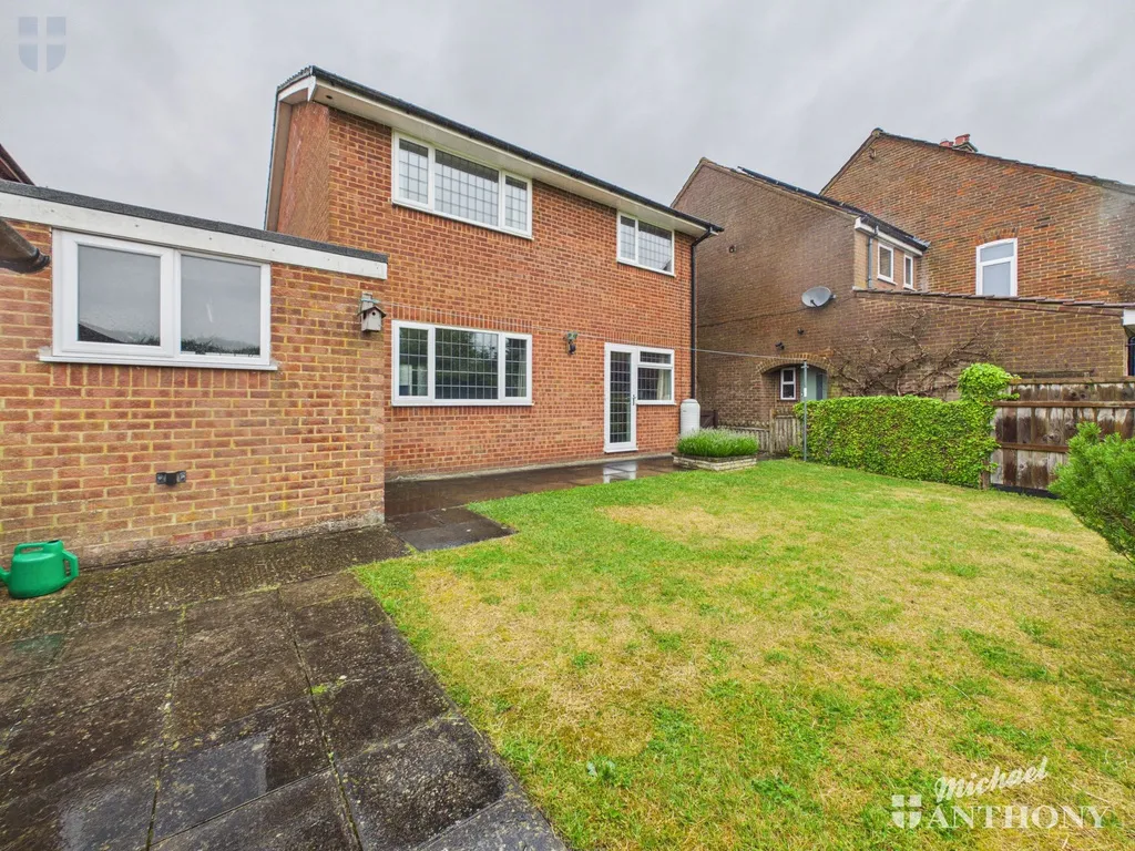 Lower Road, Stoke Mandeville, Aylesbury, HP22 5XB, photo 14