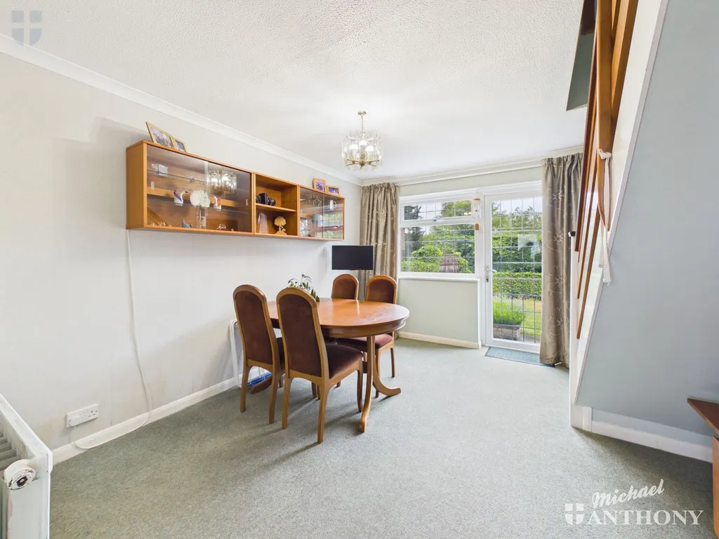 Lower Road, Stoke Mandeville, Aylesbury, HP22 5XB, photo 11