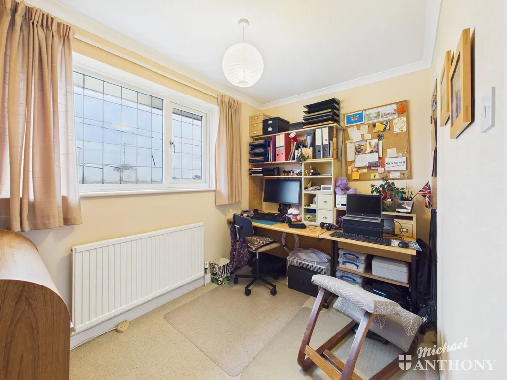 Lower Road, Stoke Mandeville, Aylesbury, HP22 5XB, photo 8
