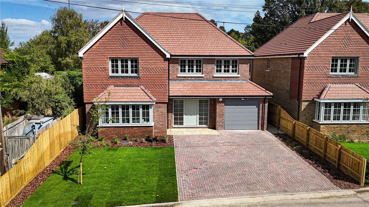 Oak House, Bell Bar, Bell Lane, Hertfordshire, AL9 7AY, photo 23