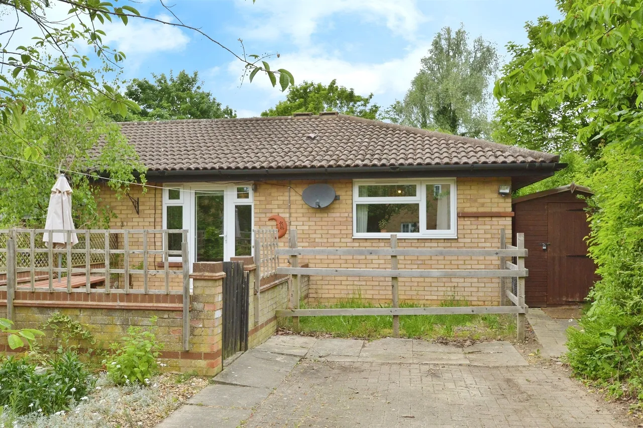 1 bed house for sale — Dexter Avenue, Oldbrook, Milton Keynes