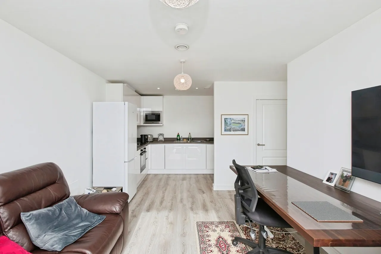 Bilsborrow Avenue, DE1, photo 6