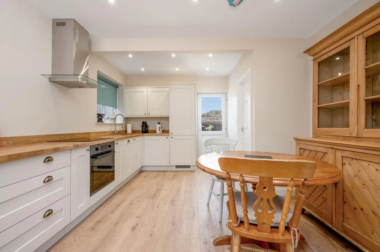 Elton Road, Wansford, PE8, photo 2
