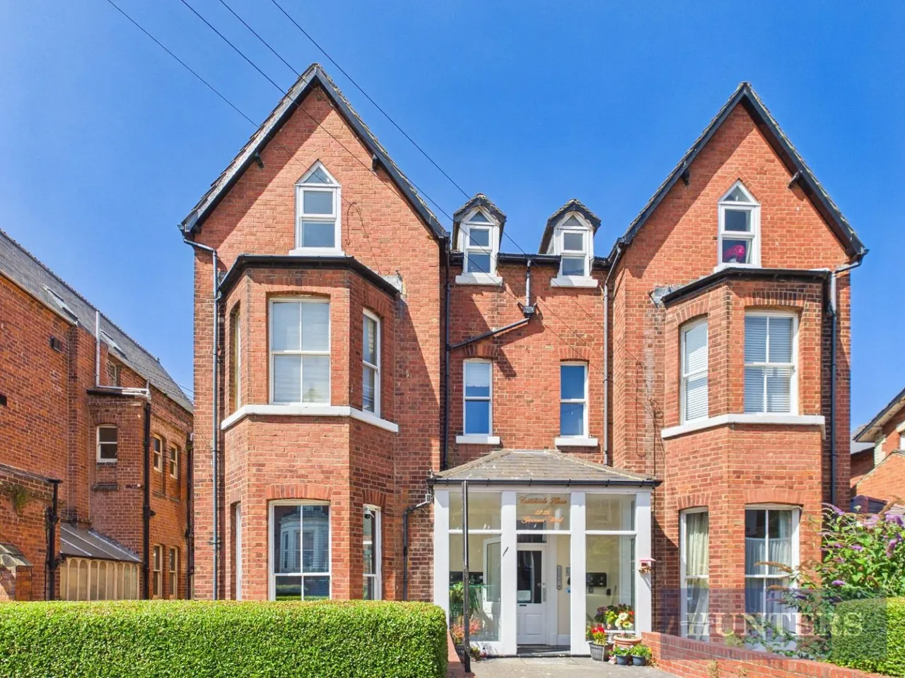 1 bed flat for sale, Grosvenor Road, Scarborough, YO11