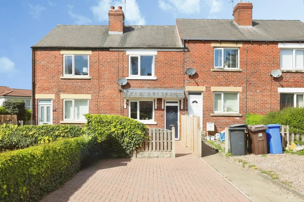2 bed house for sale — Bishop Hill, Sheffield