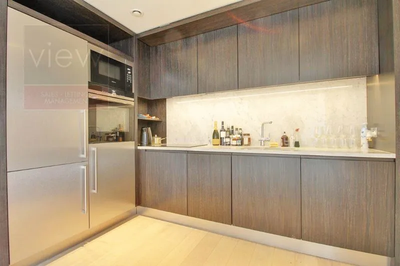 Biscayne Avenue, London E14 9AY, photo 8