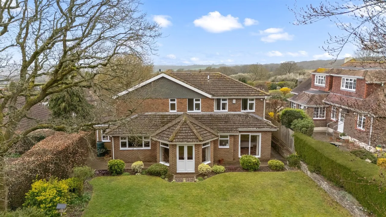 Furze Close, High Salvington, Worthing, photo 2