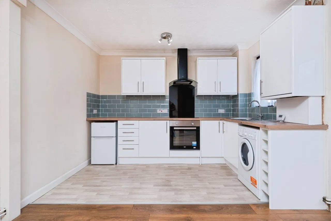 Daimler Avenue, Banbury, Oxfordshire, OX16, photo 4