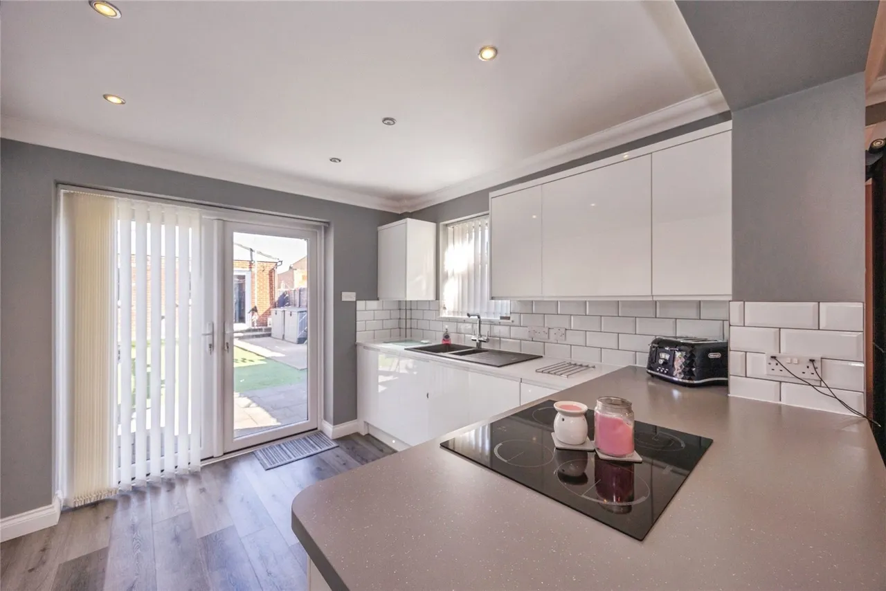 Littlegreen Avenue, Havant, PO9, photo 6